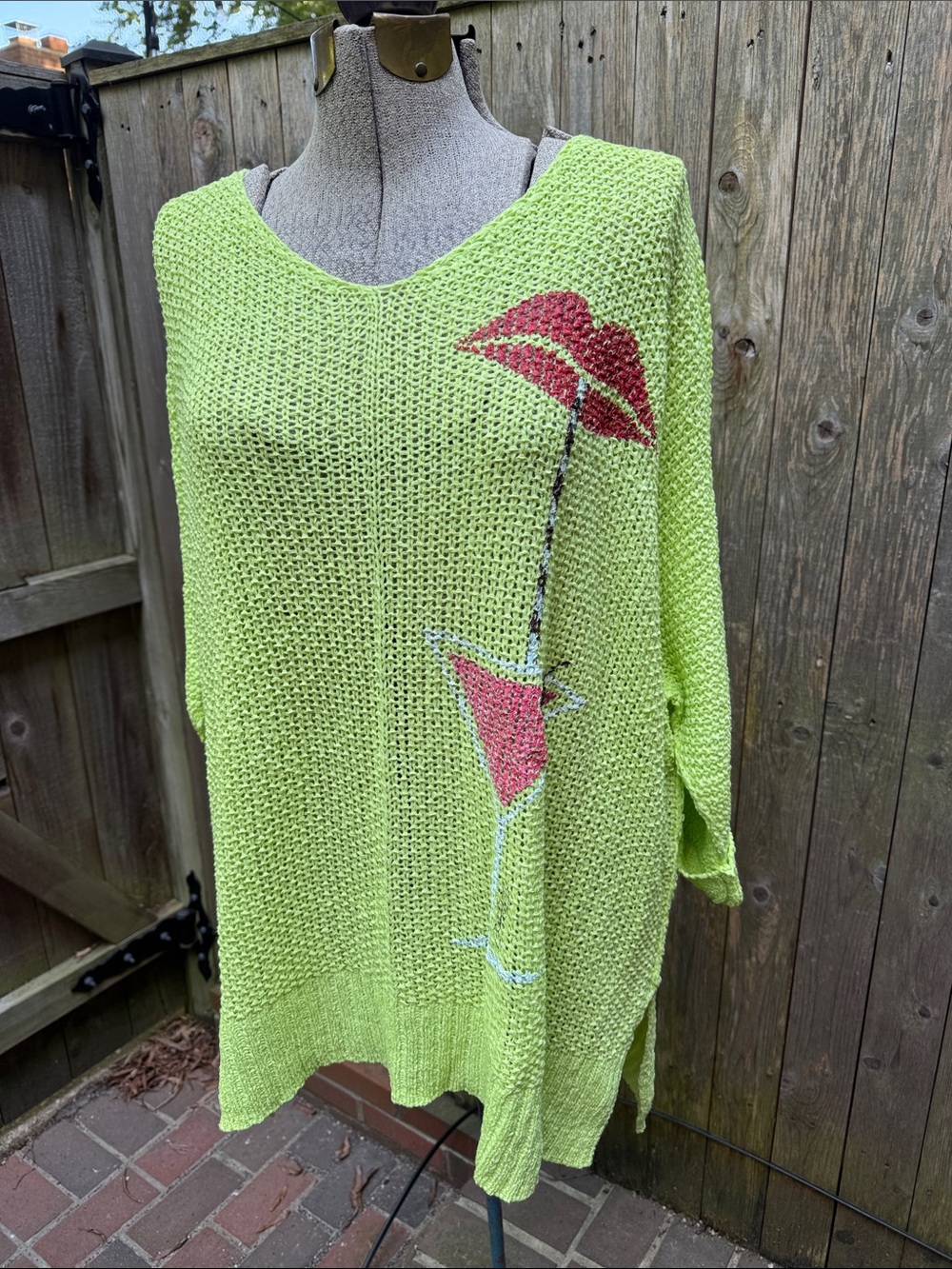 Lime Knit V-Neck Sweater with Lip & Floral Motif